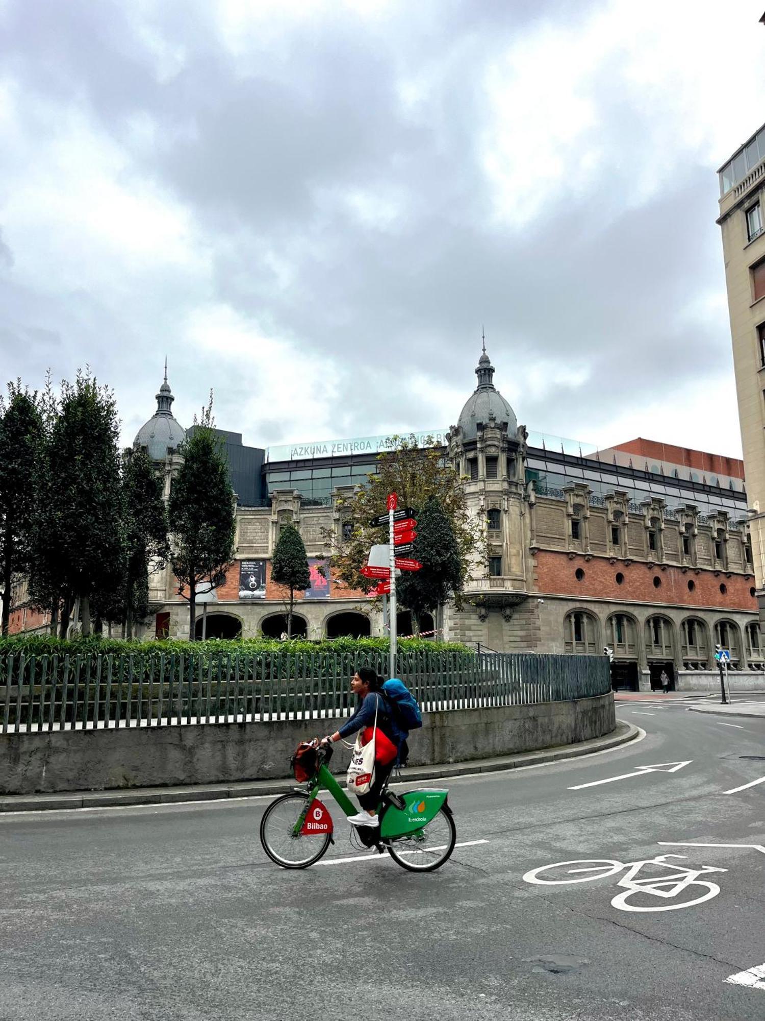Piso En El Centro De Bilbao, Frente A La Alhondiga Apartamento Exterior foto