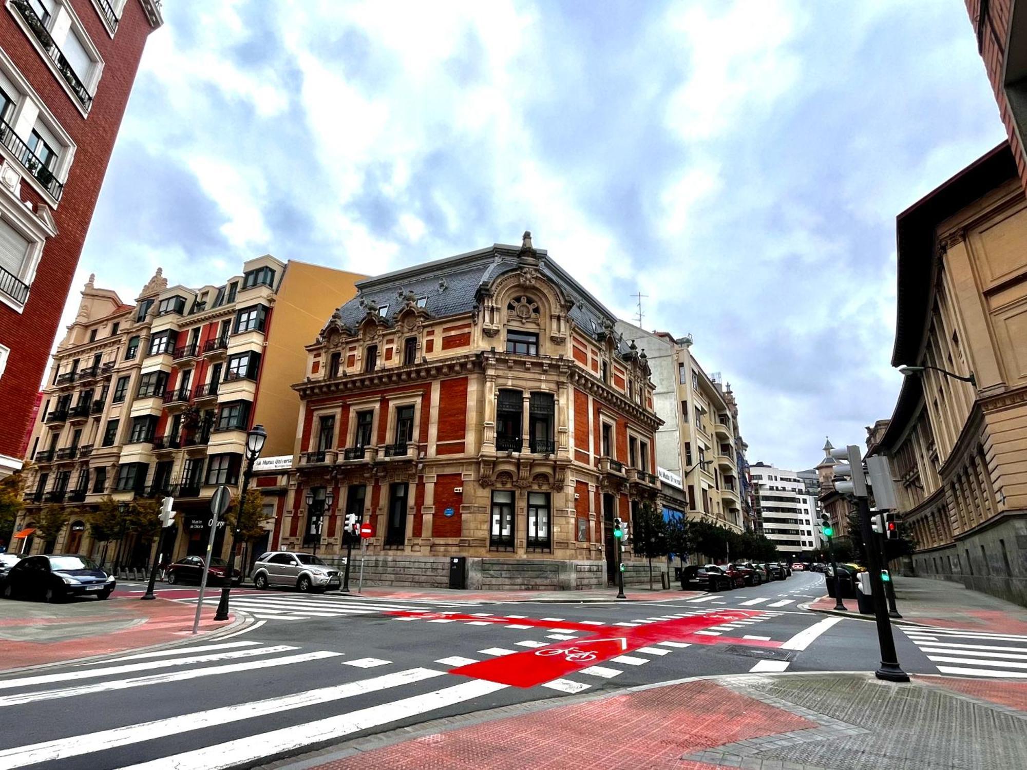 Piso En El Centro De Bilbao, Frente A La Alhondiga Apartamento Exterior foto